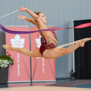 Championnats canadiens de gymnastique rythmique 2022 : Tatiana Cocsanova défend son titre national chez les seniors